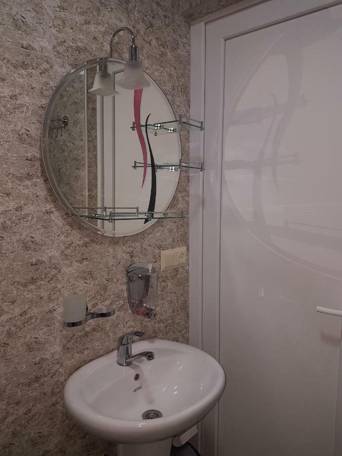 Apartments Sunset Paradise Махинари Стая снимка